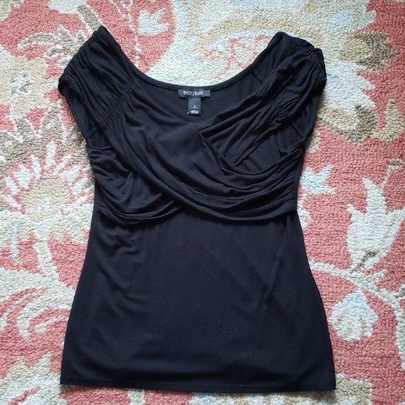 White House Black Market Black top. Size Small. - Picture 1 of 3